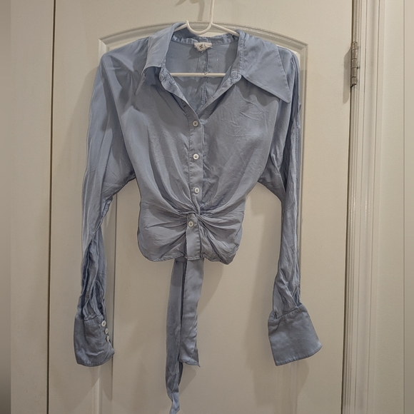 12. SONG OF STYLE MILA BLOUSE IN ICY BLUE - Picture 5 of 7